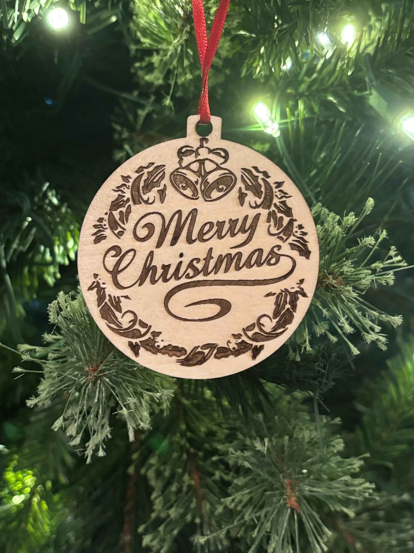 Wooden Engraved Ornament Merry Christmas Wreath