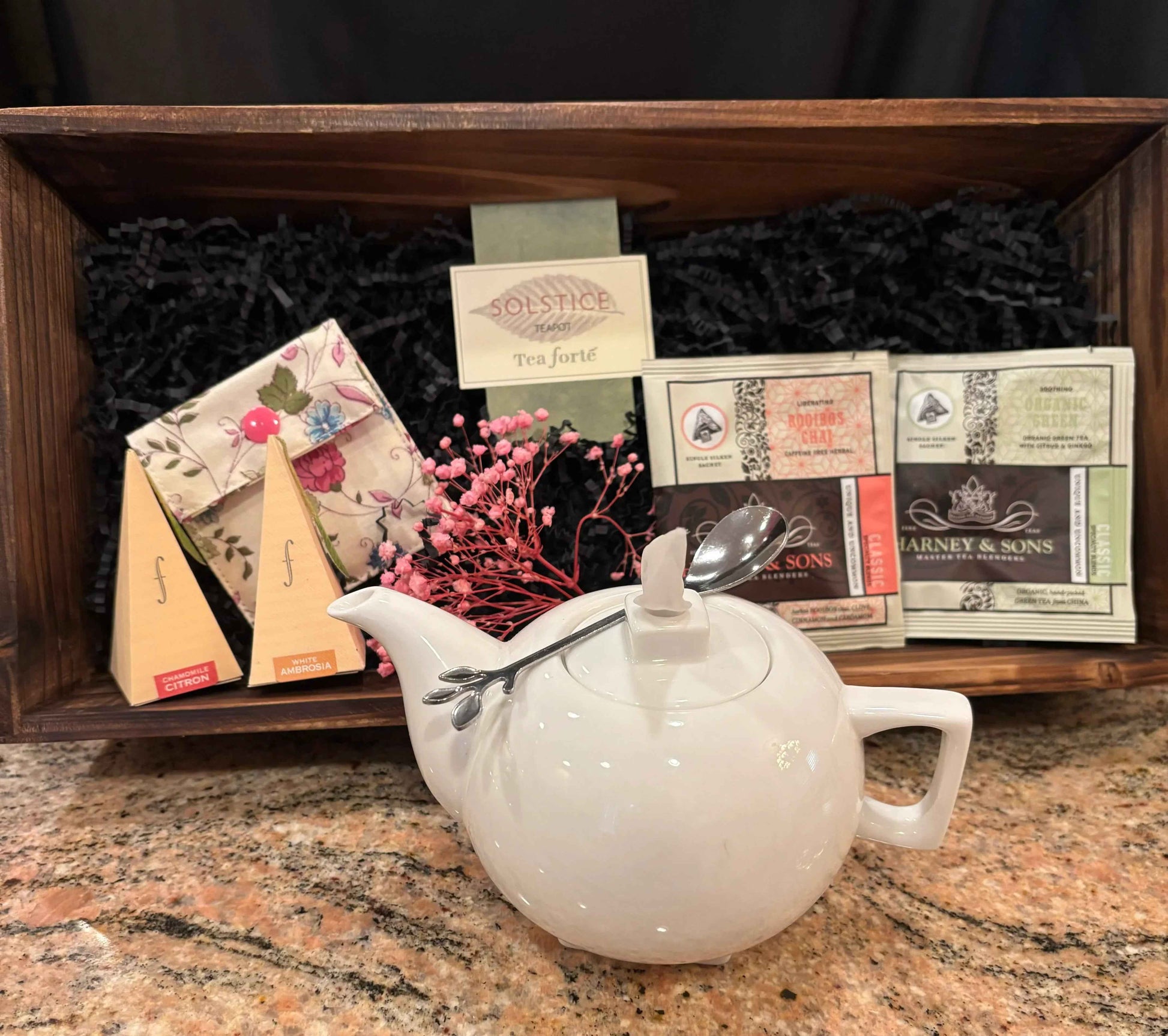 TeaForte Solstice Teapot Gift Basket